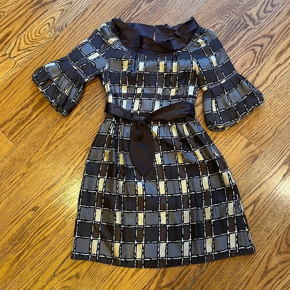 Nanette Lepore Dresses & Skirts - Nanette Lepore Woman’s Brown Silk Dress Size 0